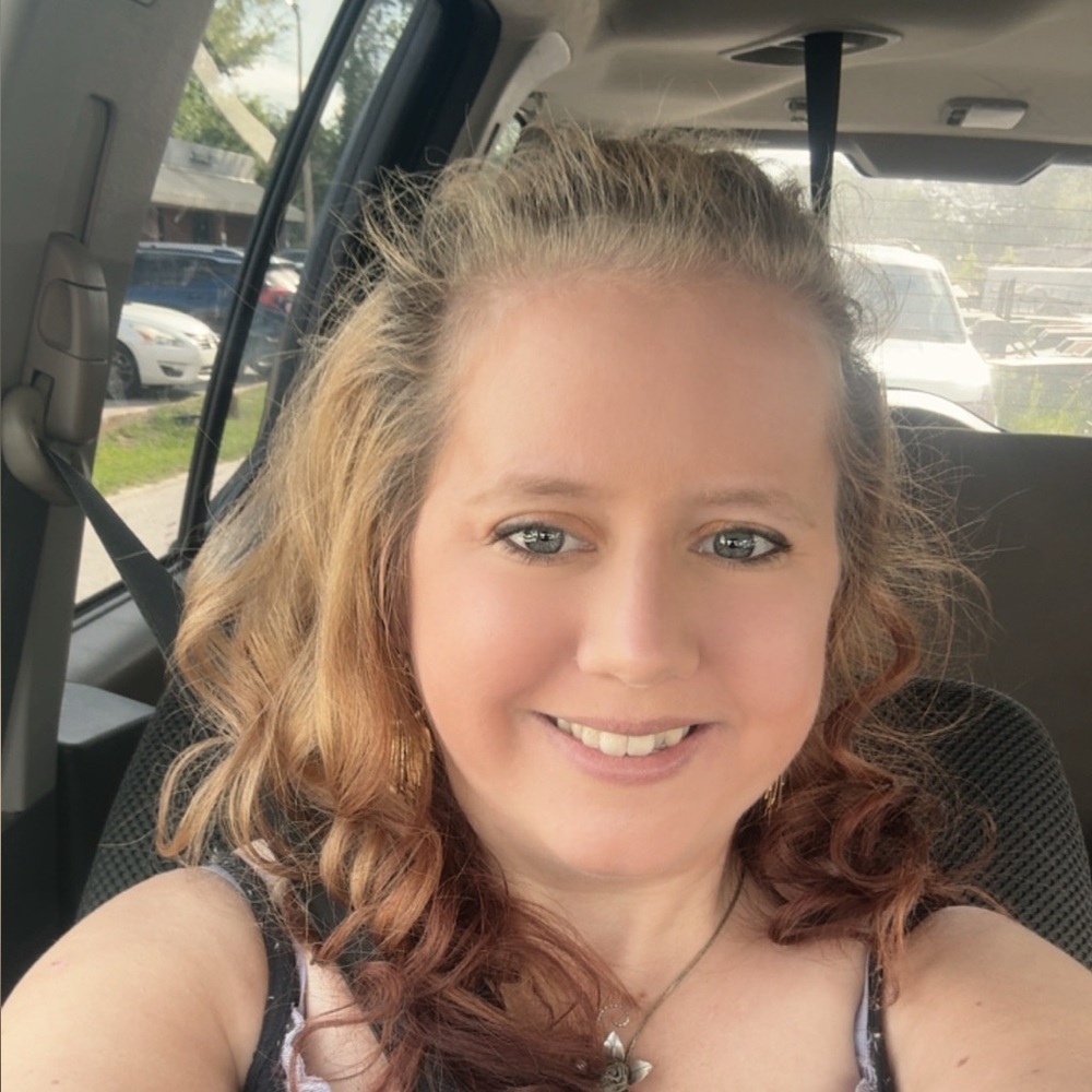 Meet your Posher, Amanda